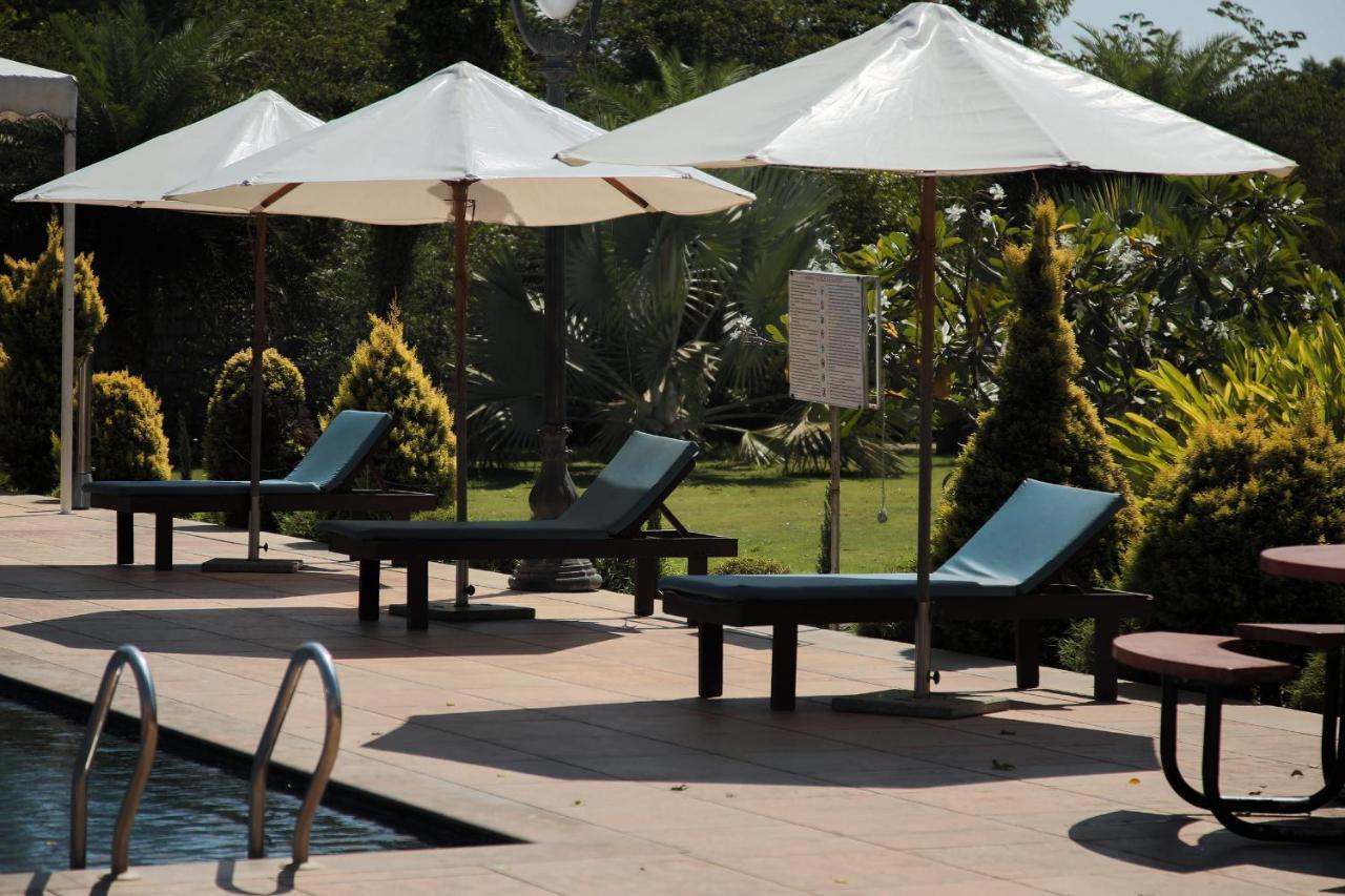 Resort Uva Meridian Bay & Kundapur